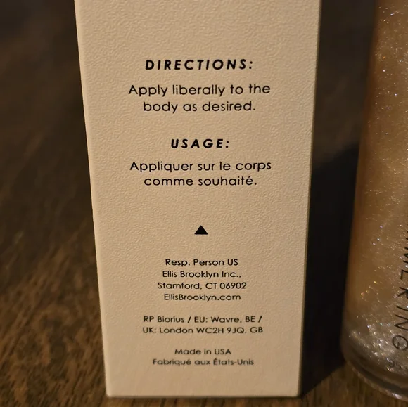 Vanilla Milk Shimmering Body Oil - Picture 3 of 3